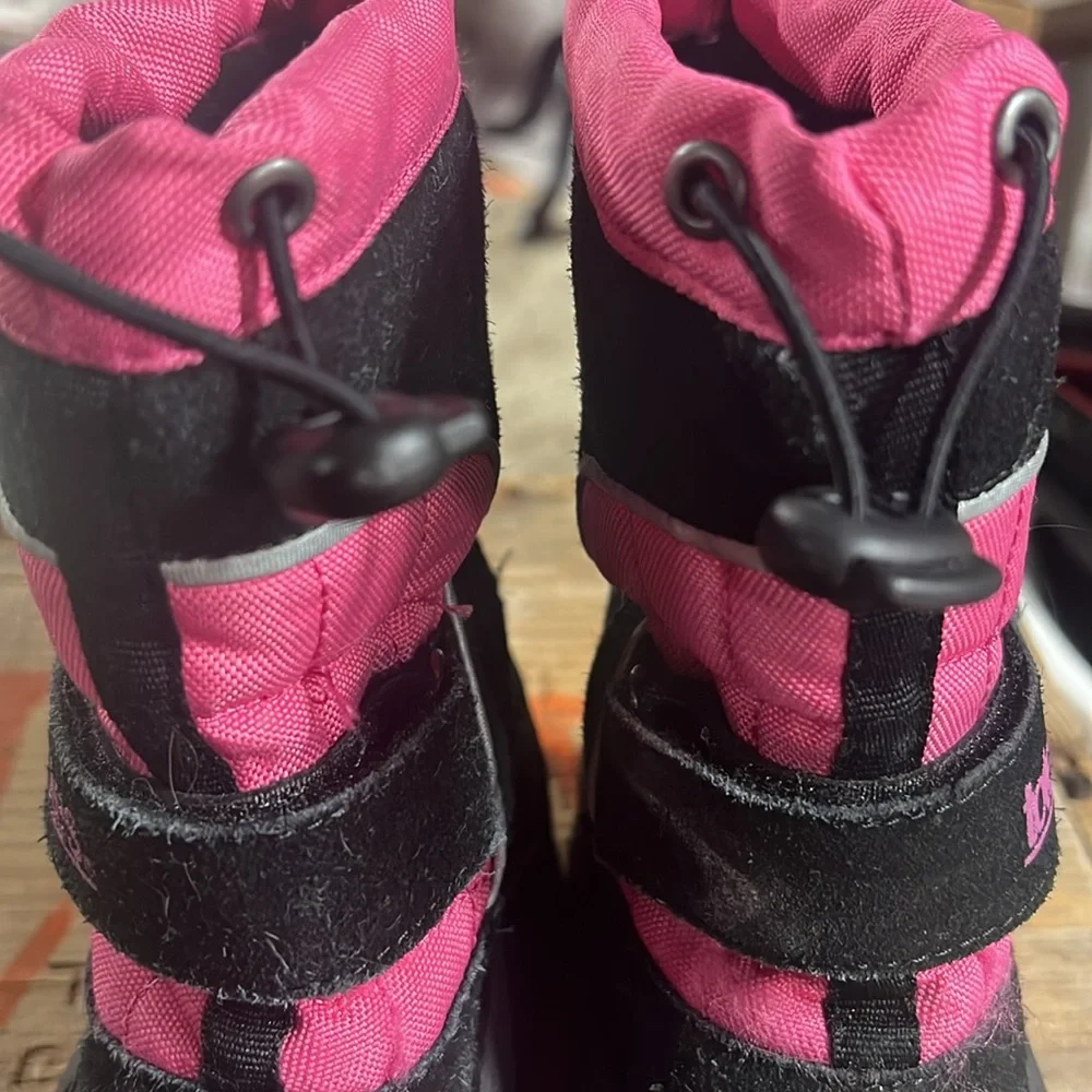 totes size 12